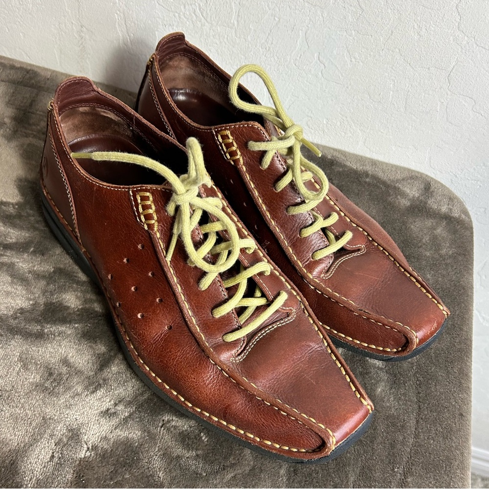 Cole Haan Brown Leather Casual Lace-Up Shoes — Vintage Inspired Size 8 Chestnut
